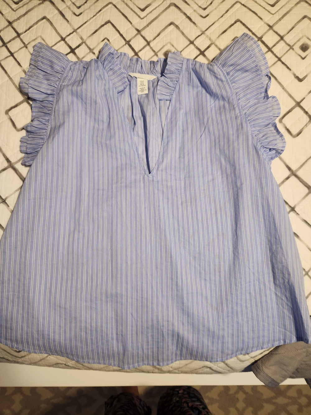 H&M Light Blue & White Pinstripe Ruffle Sleeve Top - Size Medium